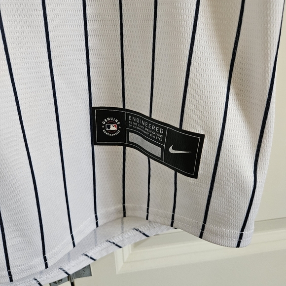 Nike White Pinstripe New York Yankees Men's Shirt/ Jersey LANGLEY 99 Size XL - Picture 5 of 9
